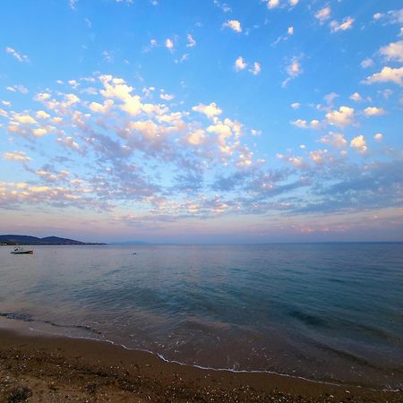 Kalyves Polygyrou Pine Beach Holiday Home 2 Bedrooms 50 Meters To The Beach מראה חיצוני תמונה